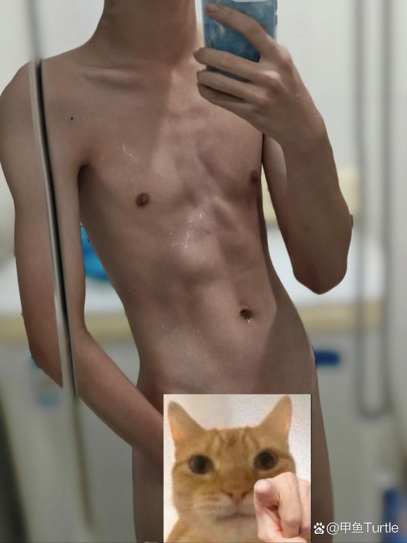 台湾 GV 空少被猛男 GAY 诱惑,无法自拔,一探究竟